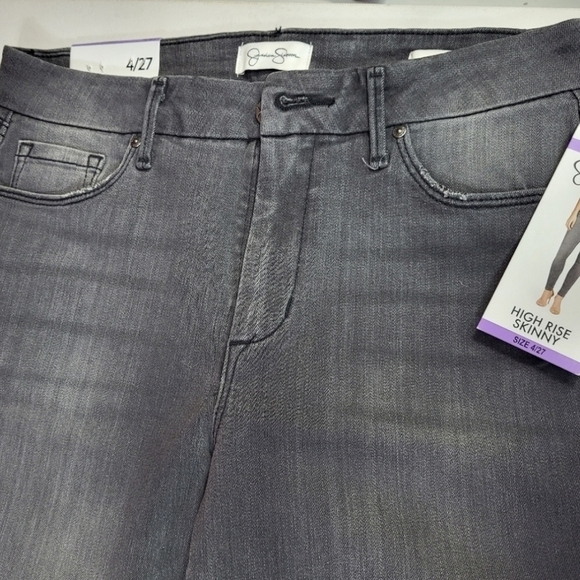 NWT Jessica Simpson High Rise Skinny Jeans - Picture 1 of 13